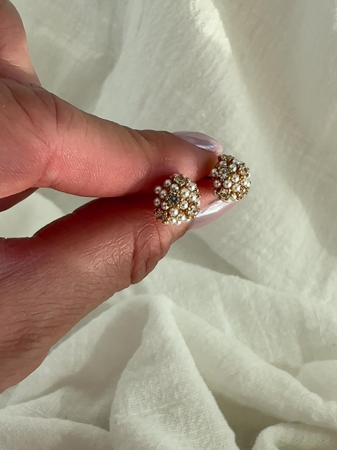 Elisajewels Estrella Mini Pearl Cluster Studs