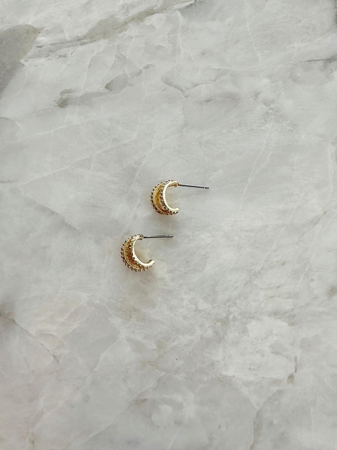 Elisajewels Harper Huggie Hoop Earrings